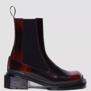 Dr. Martens Maybole Chelsea boots
